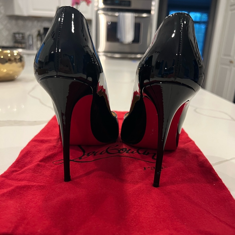 Authentic Christian Louboutin Hot Chick Pumps
